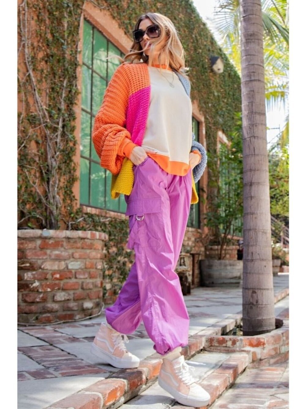 Easel Easy Breezy Parachute Cargo Pants in Lavender Large - Picture 2 of 7